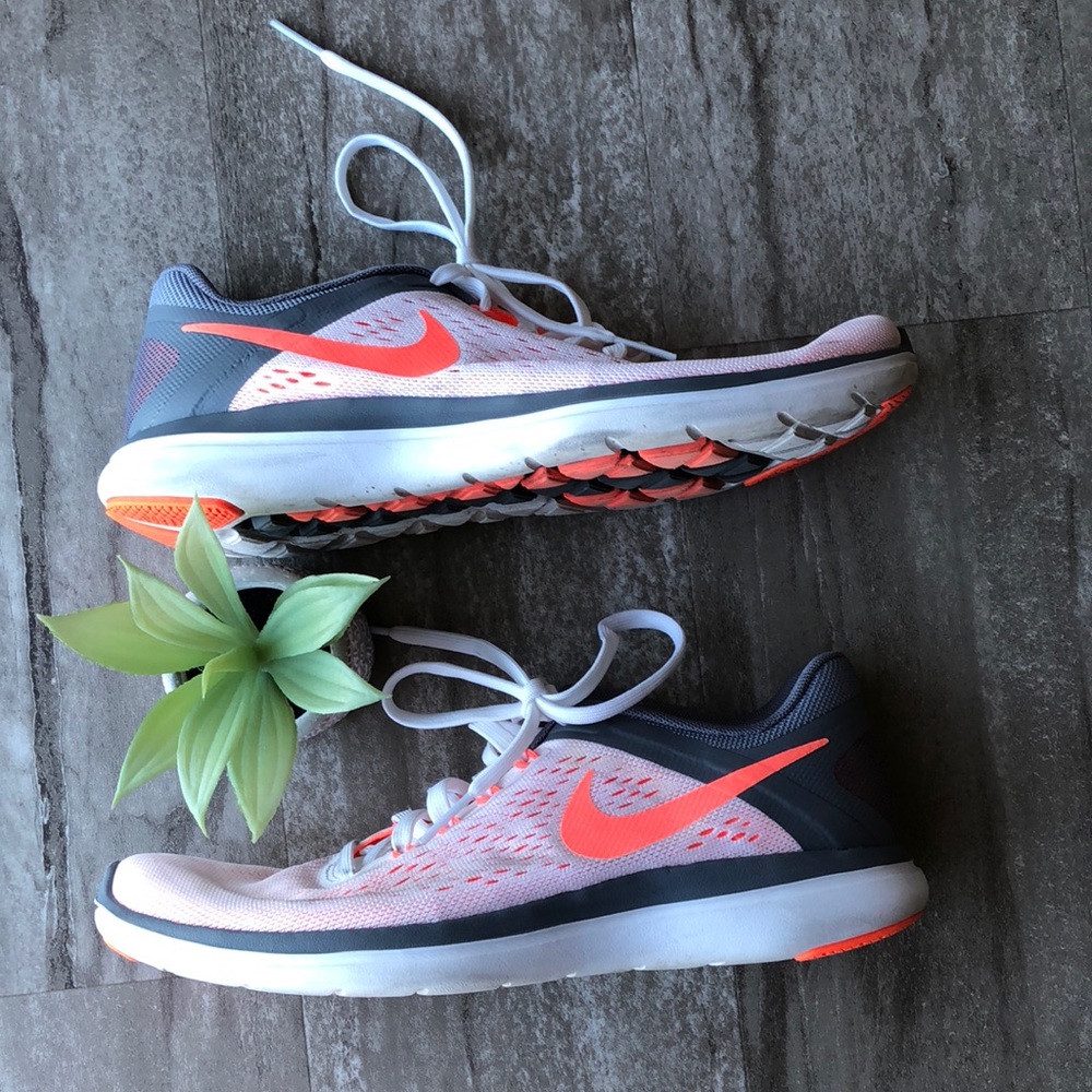 Nike Flex 2016 Running Shoe